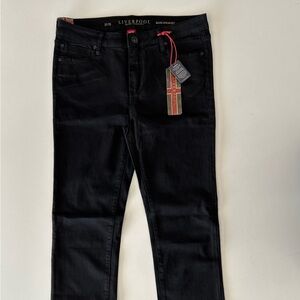 NWT - Liverpool Jeans Company Women’s Black Sadie Straight Leg Jeans Size 12/31